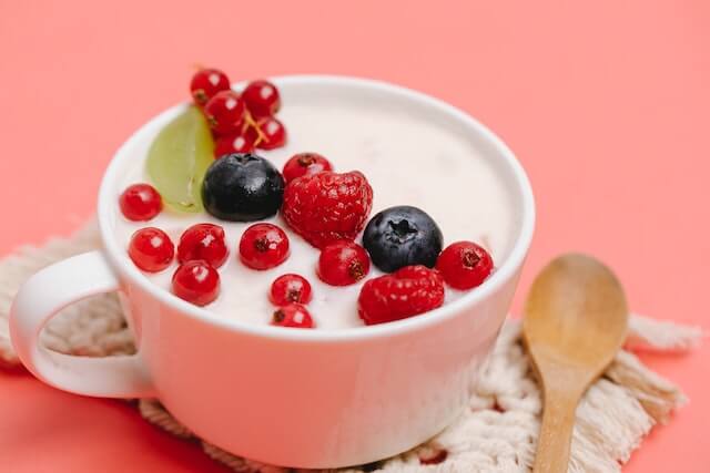 Greek yoghurt as a low carb snack idea for weight loss