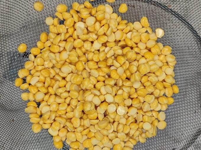 Chana dal used for making creamy hummus